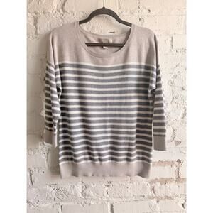 Banana Republic Gray & Ivory Striped Knit Sweater Women’s Medium Casual Pullover